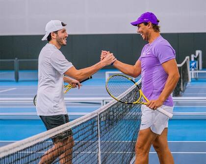 El saludo entre Sebastián Yatra y Rafael Nadal previo al Star of the Open