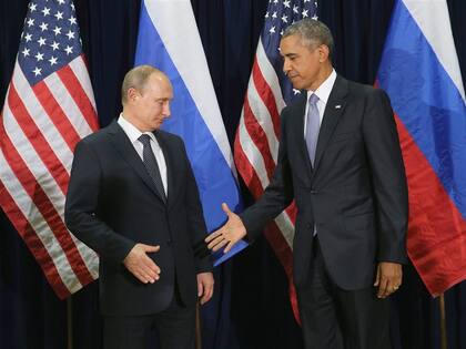 El saludo incómodo frente a las cámaras antes de la reunión privada entre Putin y Obama