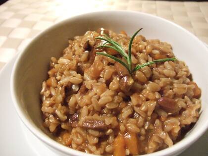 El salvado, que se conserva en este tipo de arroz, concentra antioxidantes y vitaminas B