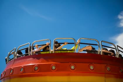 El samba, otra de las atracciones principales, colmado de gente.