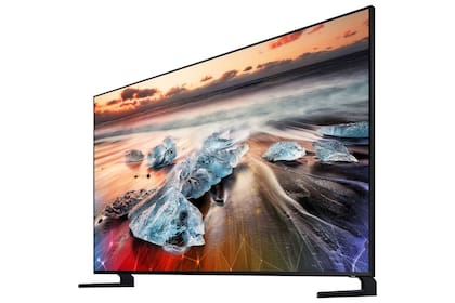 El Samsung Q900 tiene una pantalla de 75 pulgadas con una resolución de 7680 x 4320 pixeles, y un precio local de 599.999 pesos