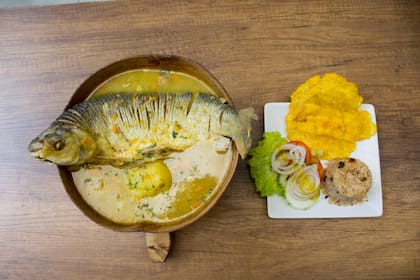 El sancocho es una sopa o caldo en el que se combina uno o varios tipos de carne