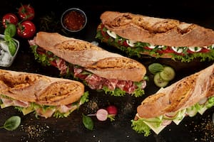 El sándwich es una preparación práctica y completa para una comida al paso.
