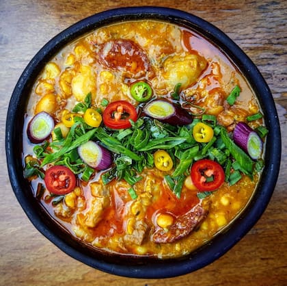 El locro de El Santa Evita