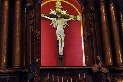 El Santo Cristo de Buenos Aires fue sacado en procesión de la Catedral a fines del siglo XVIII y frenó una devastadora inundación en la ciudad