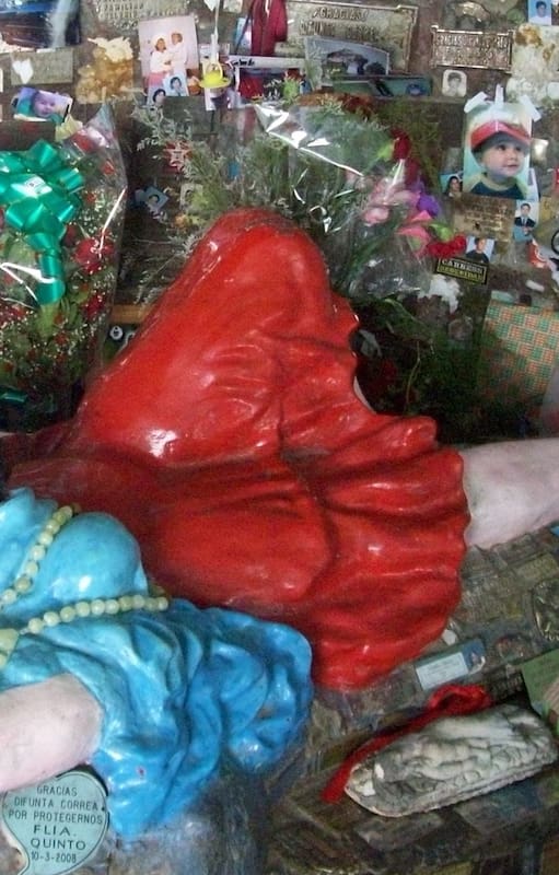 El santuario donde se la puede visitar, en Vallecito, San Juan