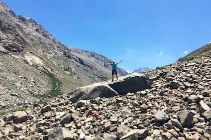 El Santuario Natural de Yerba Loca es un área protegida de Chile.