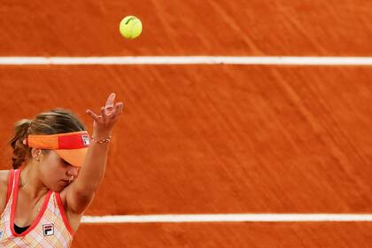 El saque de la estadounidense Sofia Kenin y su particular mecánica