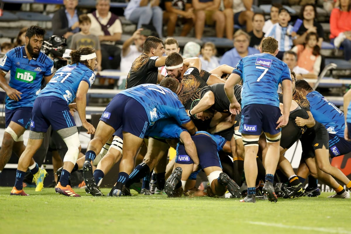 El scrum de los Jaguares