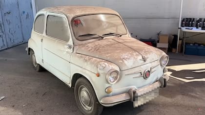 El Seat 600 tuvo fama en España durante la década del 60. Es un modelo similar al Fiat 600, popular en la Argentina