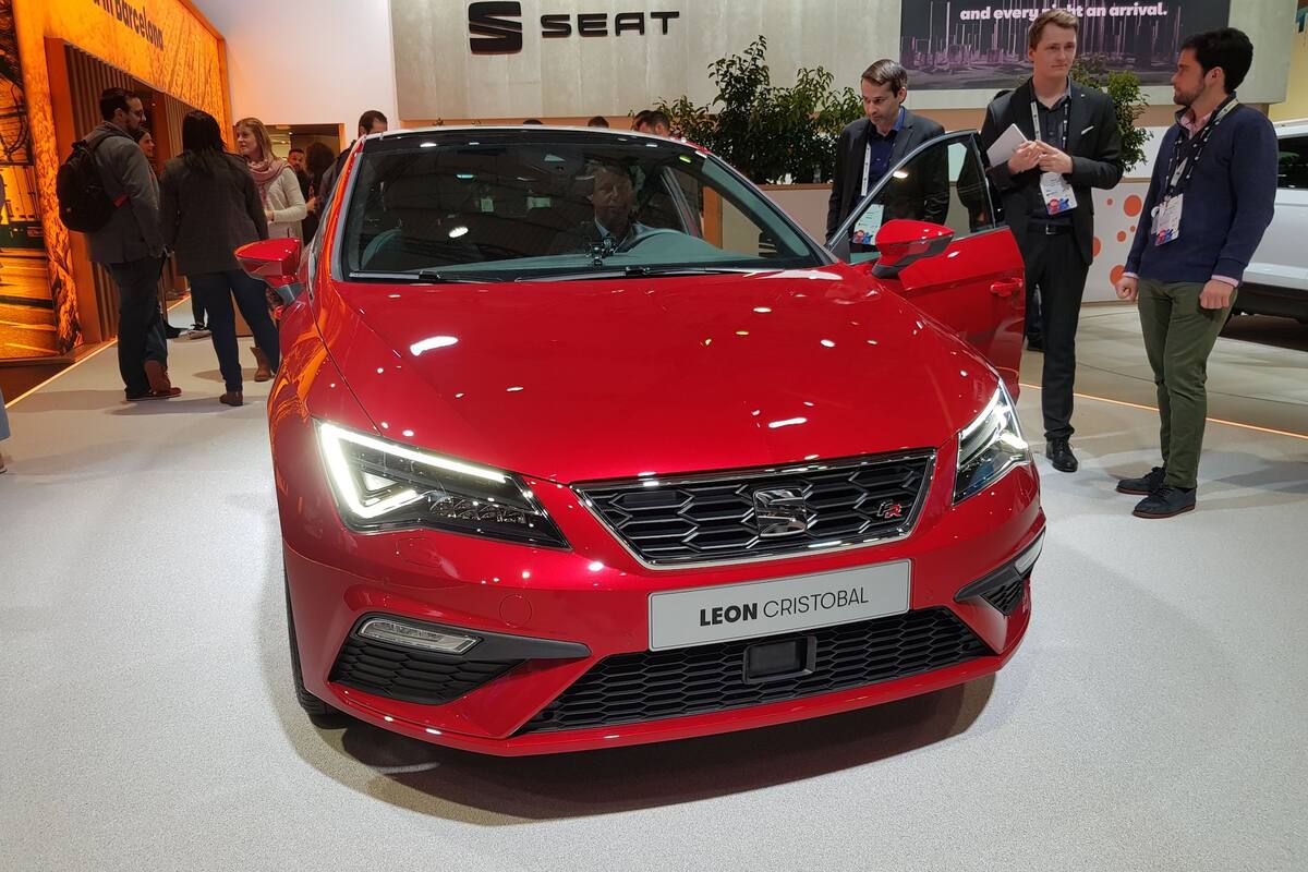 El Seat León Cristóbal es un prototipo; el control de alcoholemia puede configurarse para que impida el uso del auto o avise a un padre, que lo aprobará a distancia