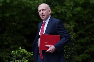 El secretario británico de Defensa dimite y acusa al gobierno de no gastar lo suficiente en el ejército