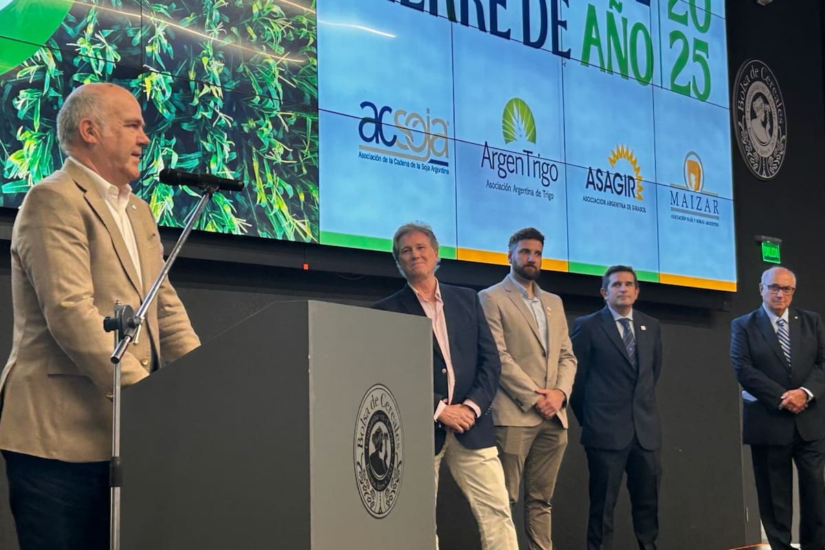 El secretario de Agricultura, Sergio Iraeta, mientras habló en el encuentro de fin de año de las cadenas agrícolas
