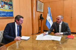 El secretario de Comercio Interior, Guillermo Hang, en una reunión con el ministro de Economía, Martín Guzmán, el día que se conoció su designación