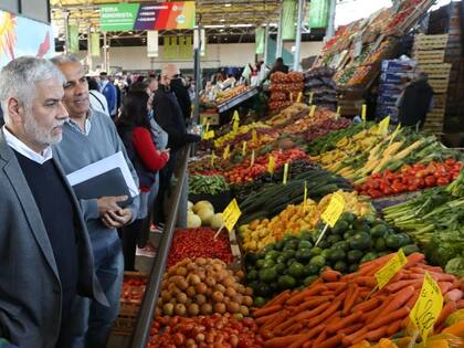 El secretario de Comercio Interior, Roberto Feletti, se convirtió en el principal referente de las medidas de control, de las cuales en general descreen en el sector privado