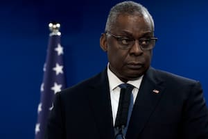 El secretario de Defensa de Estdos Unidos, Lloyd Austin, durante una conferencia de prensa conjunta con su homólogo israelí Yoav Gallant tras una reunión en Tel Aviv, Israel, el lunes 18 de diciembre de 2023