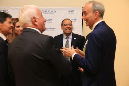 El secretario de Educación de la Nación, Carlos Torrendell, dialogó con las autoridades de Aeipba, como el secretario ejecutivo Martín Zurita, en su encuentro anual