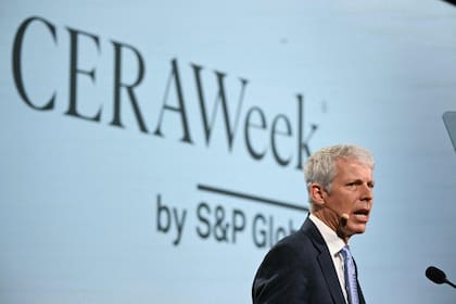 El secretario de Energía de Estados Unidos, Chris Wright, interviene durante la conferencia energética CERAWeek 2026 de S&P Global en Houston, Texas