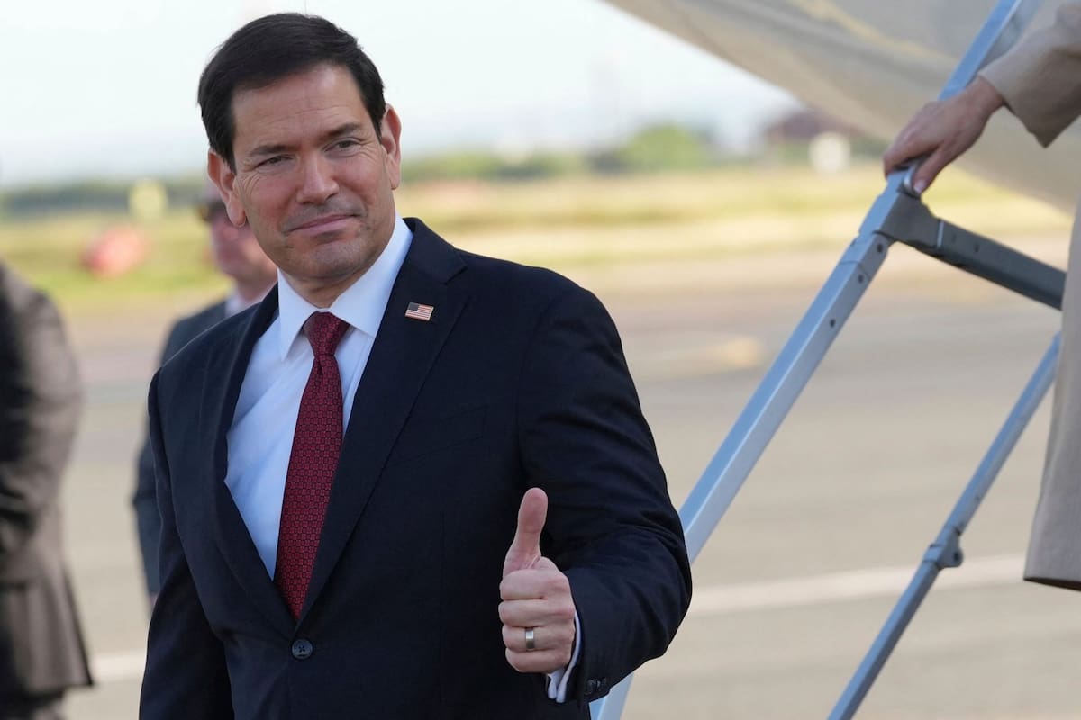 El secretario de Estado norteamericano, Marco Rubio, llega al aeropuerto de Ciampino, en Roma