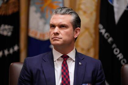El secretario de Guerra de Estados Unidos, Pete Hegseth, durante una reunión de gabinete con el presidente Donald Trump en la Casa Blanca.