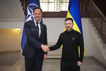 El Secretario General de la OTAN y Volodimir Zelensky