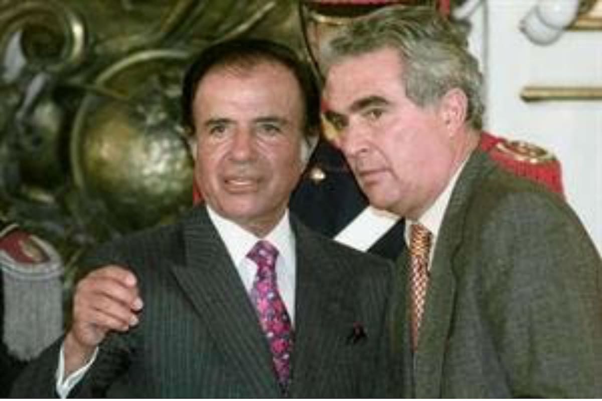 El secretario general de la Presidencia durante el menemismo visitó a Julio Vitobello junto a Zulemita Menem