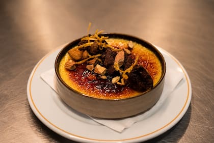 “El secreto está en tamizar la mezcla antes de cocinarla y tener paciencia durante la cocción", sostiene Juliana Navarro, chef de Sendero