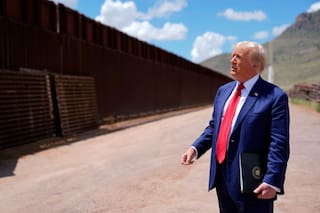 Trump lleva el muro fronterizo de Texas a la Corte Suprema y el jefe de la CBP defiende las obras