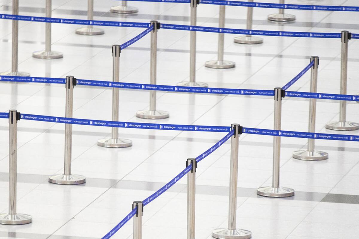 El sector de desembarcos de Ezeiza, vacío tras la llegada de los últimos vuelos de repatriación, a fines de marzo