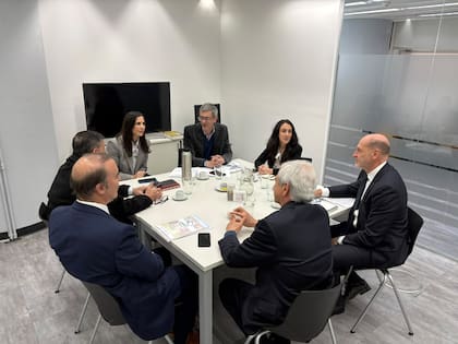 El sector señaló que menos de la mitad de los diez fabricantes habilitados realiza aportes efectivos al FET