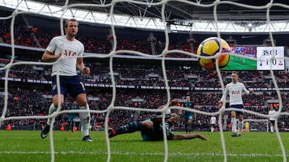 El segundo gol de Harry Kane: con este tanto superó a Messi