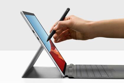 El segundo modelo de la Surface X Pro tiene una pantalla de 13 pulgadas