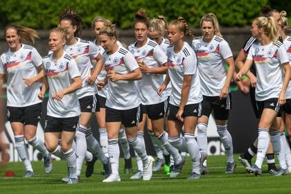 El seleccionado alemán se prepara para el Mundial de Francia