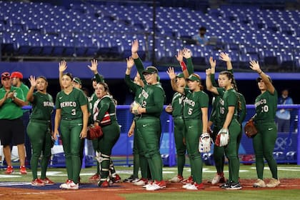 El seleccionado femenino mexicano de softbol fue denunciado por haber tirado a la basura el uniforme olímpico en Tokio 2020.