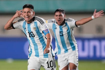 El seleccionado sub 17 de Argentina procurará un lugar en las semifinales del Mundial de Indonesia; su obstáculo es Brasil.