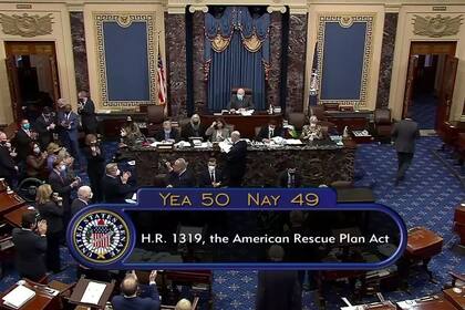 El Senado de Estados Unidos aprobó el plan de rescate y estímulo económico del presidente Joe Biden por 1,9 billones de dólares en una votación en Washington