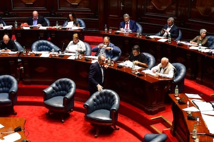 El Senado uruguayo aprobó una ley similar a la de la Argentina (El País)