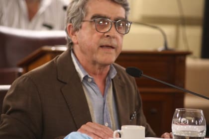 Surgen tensiones entre los senadores y los fiscales por el caso del legislador peronista Armando Traferri, que está acusado de tener nexos con una red de juego clandestino