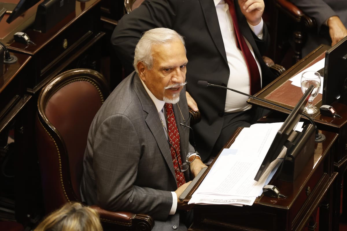 El senador Juan Carlos Romero, autor del proyecto para ampliar el número de integrantes de la Corte