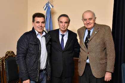 El senador nacional Miguel Pichetto y el ministro de Seguridad bonaerense Christian Ritondo recibieron esta tarde al diputado del Parlasur Alberto Asseff