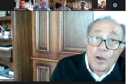 El senador nacional por la provincia de San Luis, Adolfo Rodríguez Saá, en la reunión con empresarios del sector