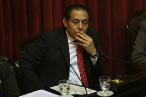 El senador Rached, antes de votar la resolución 125