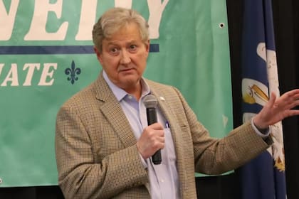 El senador republicano John Kennedy hizo sus polémicos comentarios durante una audiencia con Anne Milgram, jefa de la DEA