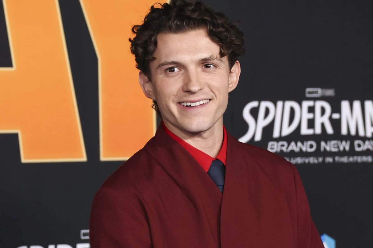 El sencillo entrenamiento de Tom Holland a sus 30 años para ganar músculo: “Un volumen considerable de trabajo tanto para el tren superior como para el inferior”