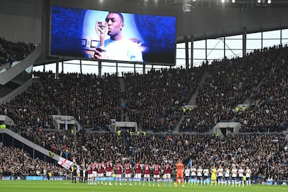 El sentido homenaje a Pelé en la previa de Tottenham vs Aston Villa