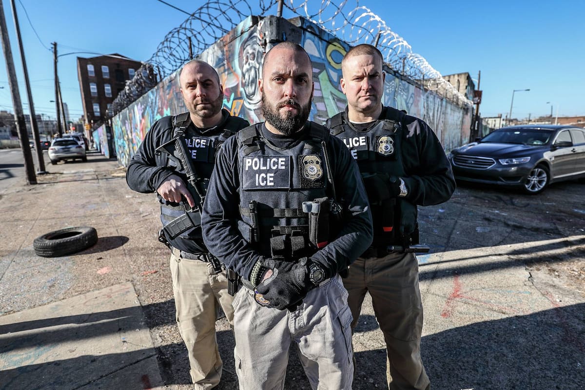 El Servicio de Inmigración y Control de Aduanas publica datos sobre la diferencia operacional entre jurisdicciones colaborativas y las denominadas ciudades santuario en Estados Unidos