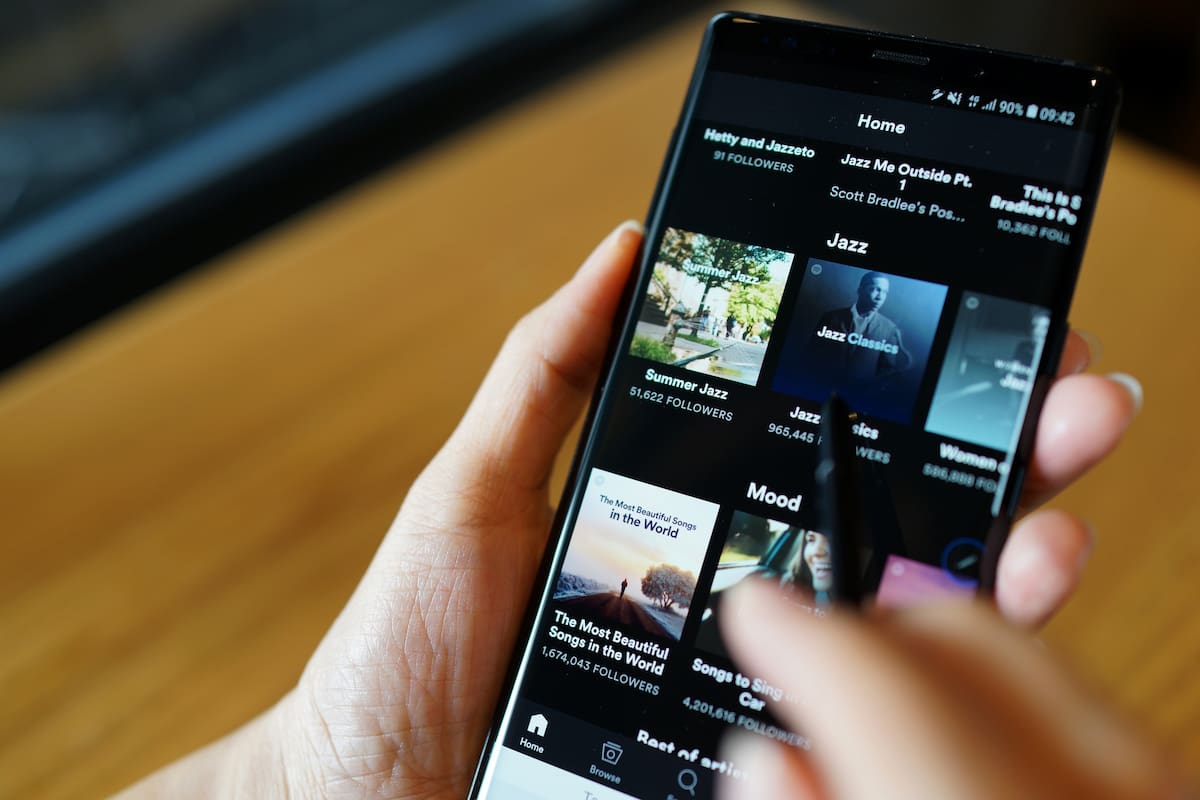 El servicio de streaming de música ahora permitirá buscar canciones mediante el ingreso de una parte de la letra, una función desarrollada para los usuarios que no recuerdan el título del tema