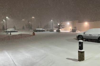 El Servicio Meteorológico de Buffalo publicó esta imagen sobre el inicio de la tormenta de nieve, una advertencia para permanecer en casa