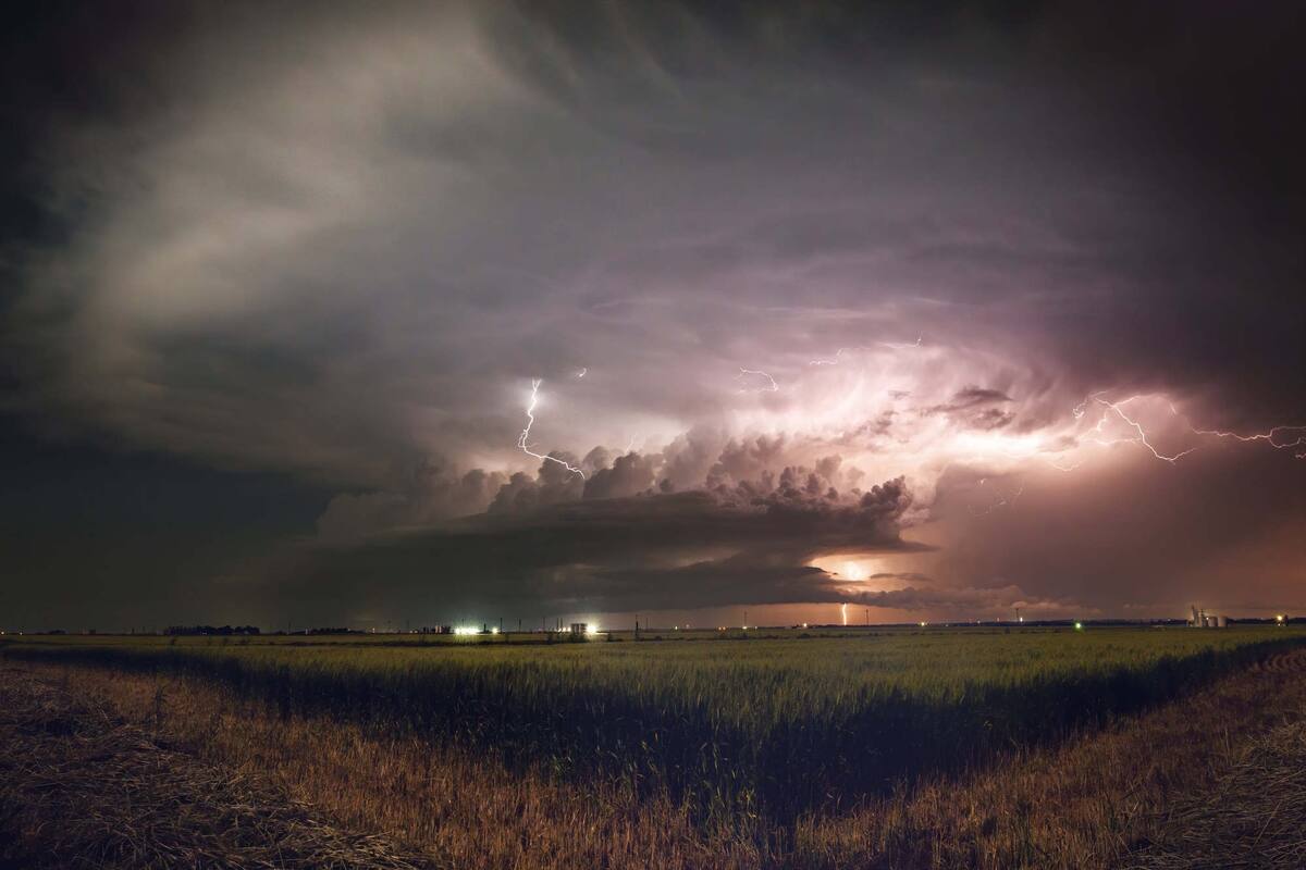 El Servicio Meteorológico Nacional emitió una alerta amarilla para siete provincias por “tormentas fuertes” y calor extremo
