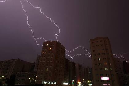 El Servicio Meteorológico Nacional lo informó en su página oficial; intensas ráfagas y ocasional caída de granizo